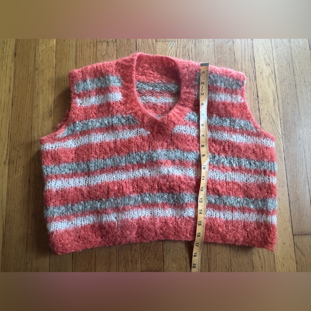 60s Vintage Striped Coral and Gray Women's Mohair Sweater Vest Sz M - Picture 4 of 4